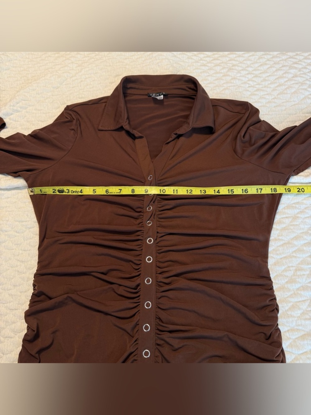 Venus Ruched Blouse Top Women’s Size Large Brown Snaps Long Sleeve - Picture 7 of 12